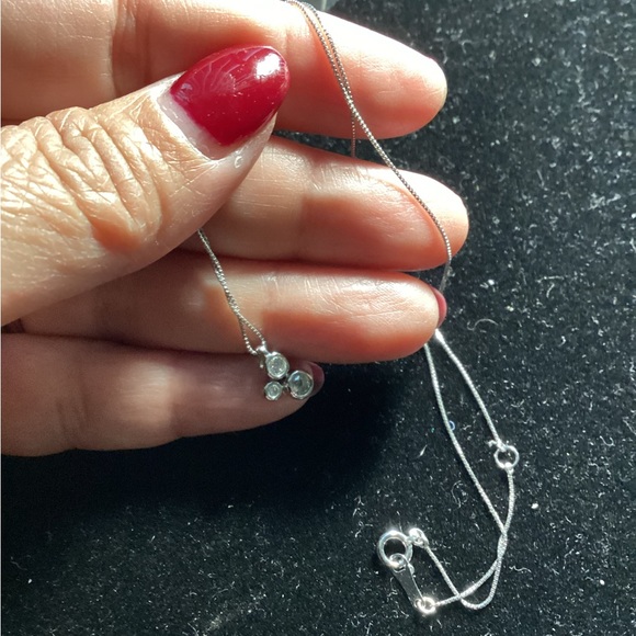 18K with Natural Diamond 0.15 Necklace - Picture 5 of 5